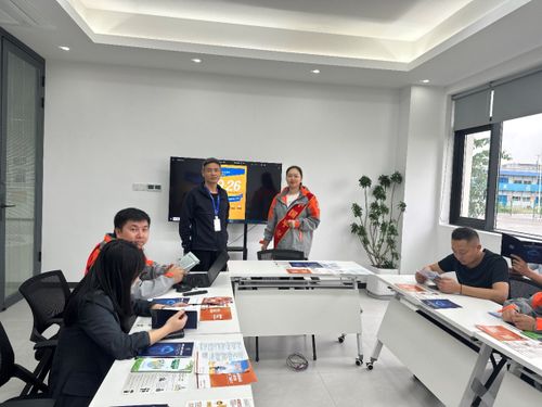 提升金融服務 保障消費權益 平安產險重慶分公司開展2023年金融消費者權益保護教育宣傳月“五進入”活動提供教育咨詢服務